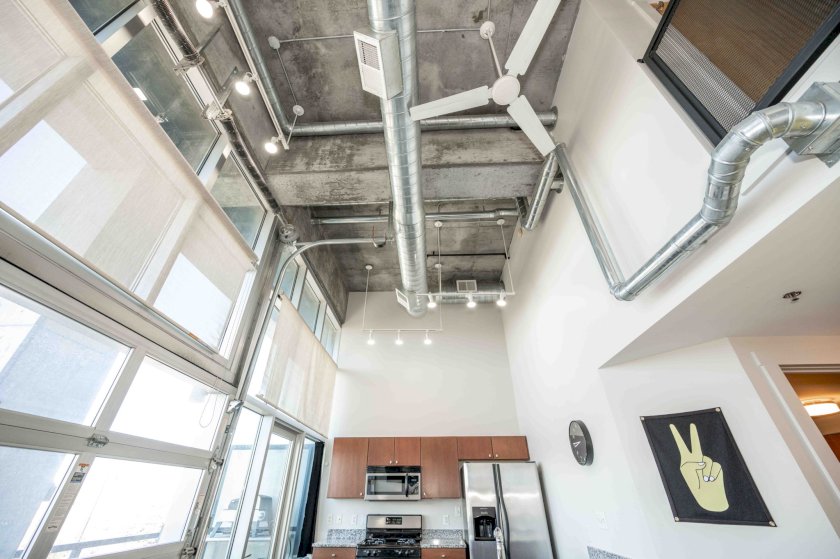 353 W 4th St Unit 305