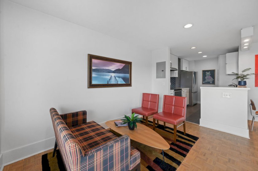 2200 Victory Pkwy Apt 1405