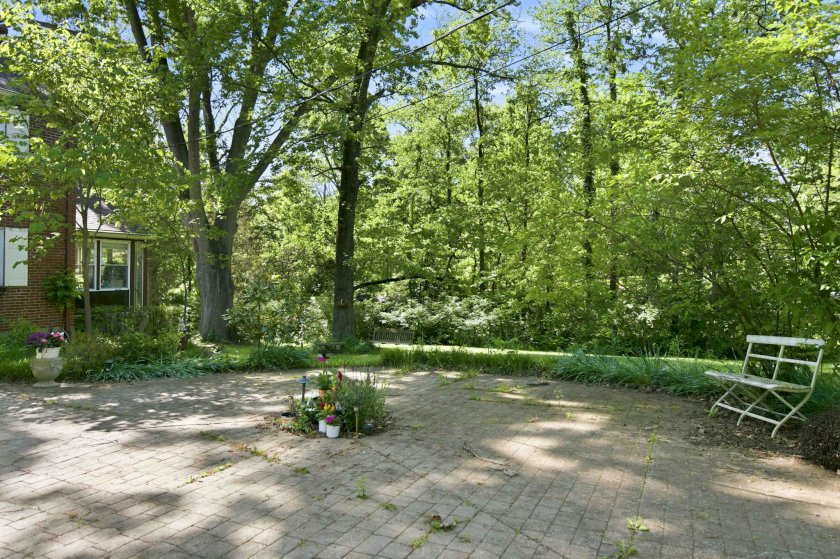 1200 Eversole Rd
