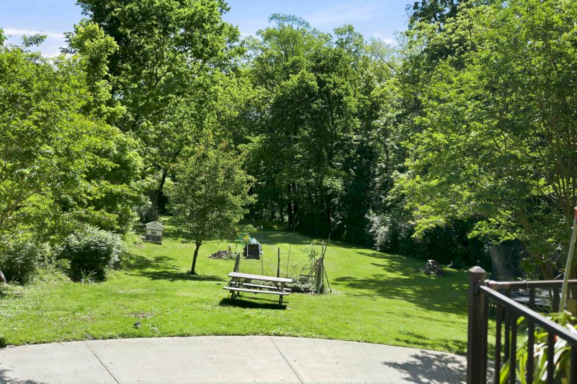 1200 Eversole Rd