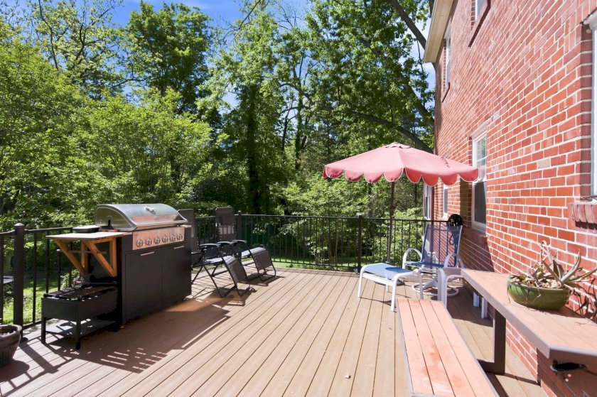 1200 Eversole Rd