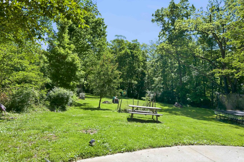 1200 Eversole Rd