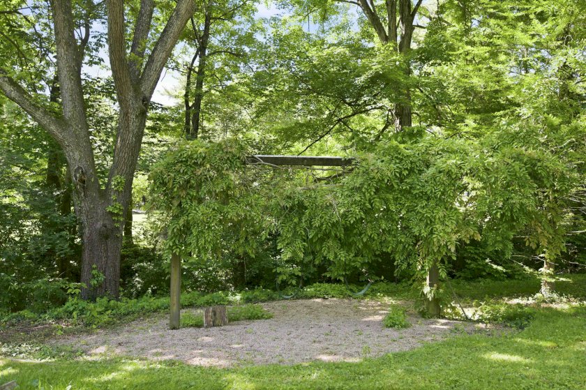 1200 Eversole Rd