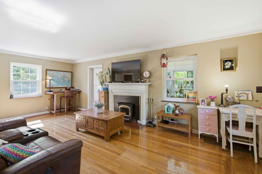 1200 Eversole Rd