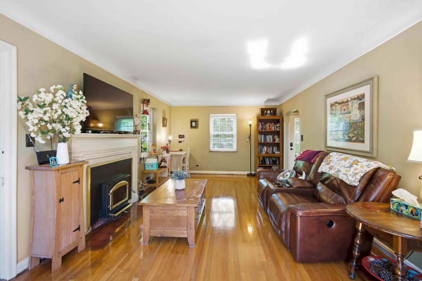 1200 Eversole Rd