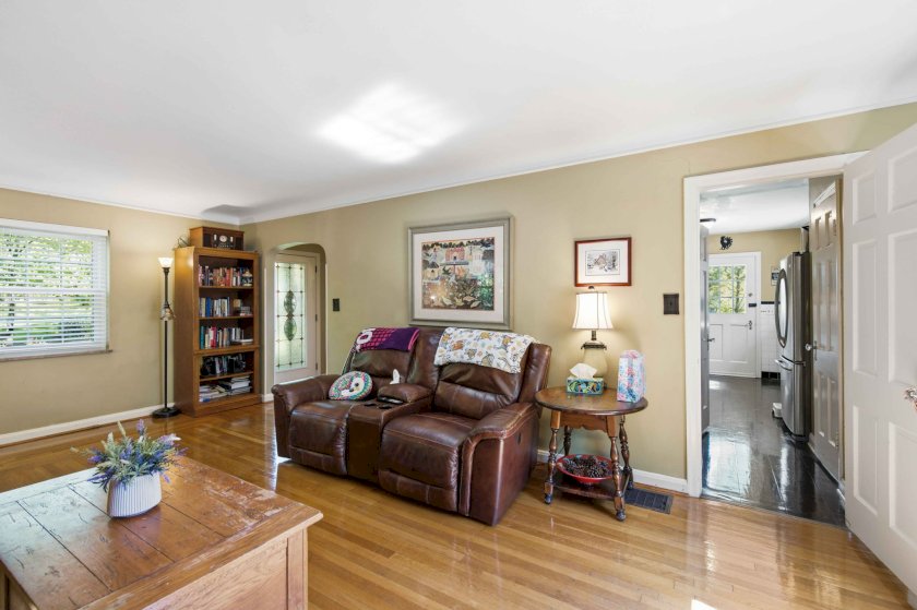 1200 Eversole Rd