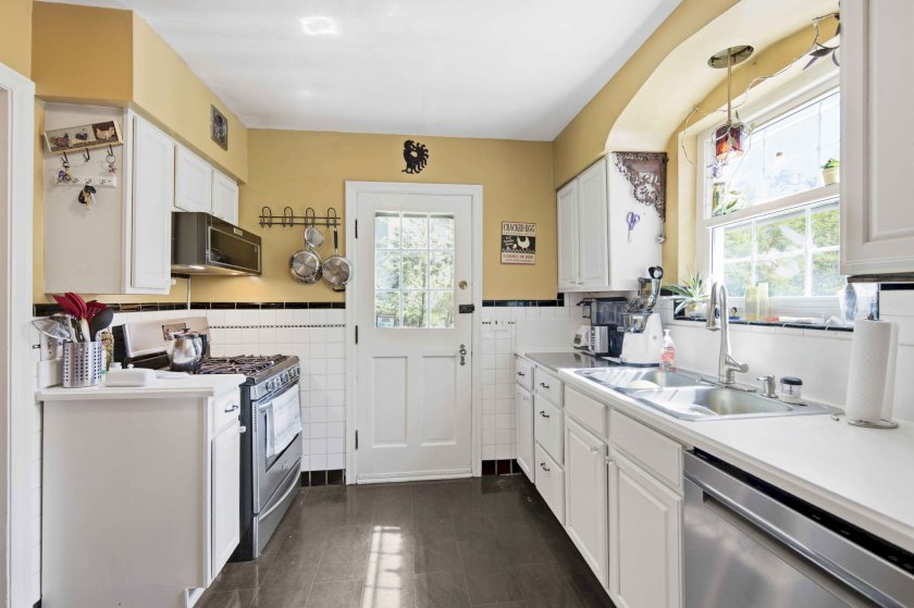 1200 Eversole Rd
