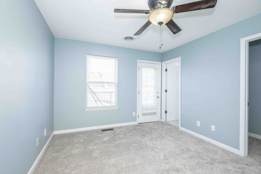 929 Weninger Cir
