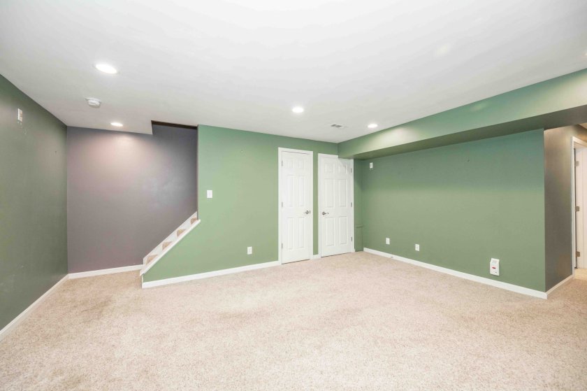 929 Weninger Cir