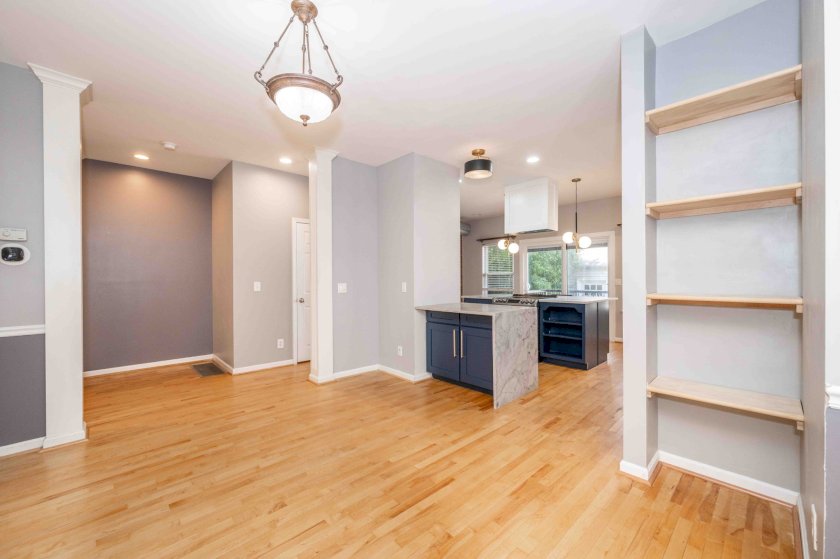 929 Weninger Cir