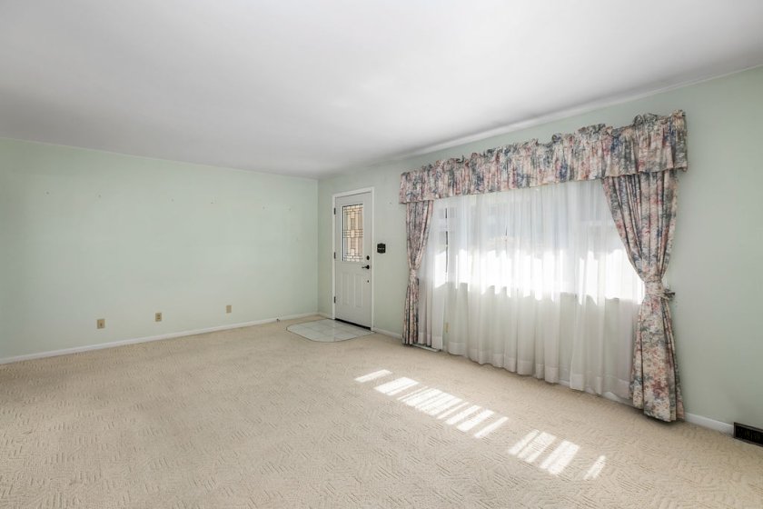 153 Sunset Ct