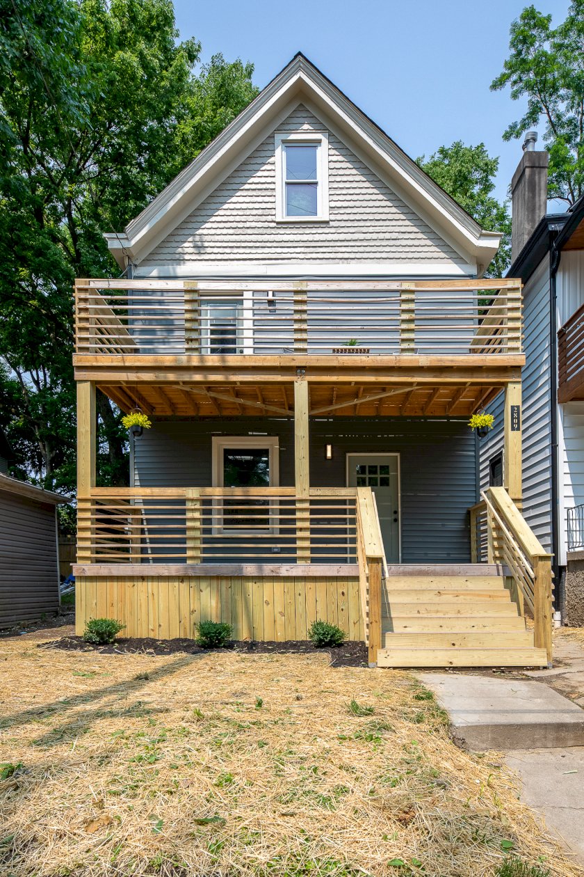 2809 Ashland Ave