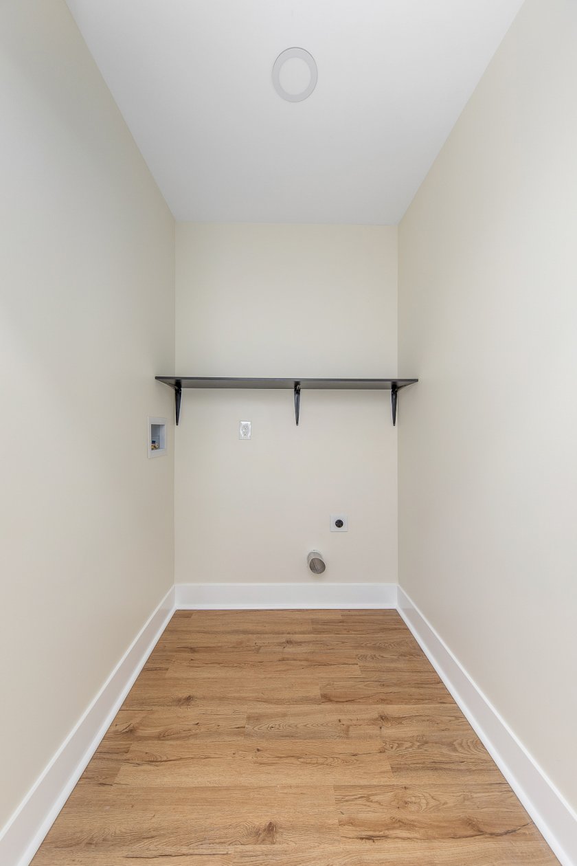 2809 Ashland Ave