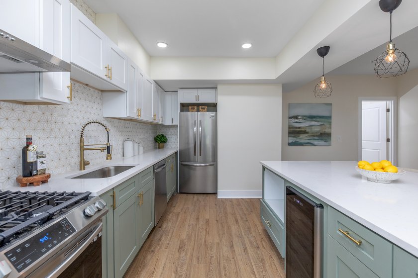 2809 Ashland Ave