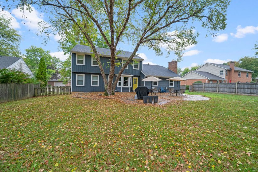 5577 Dove Ln