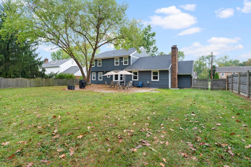 5577 Dove Ln