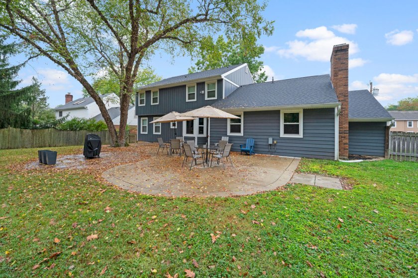 5577 Dove Ln