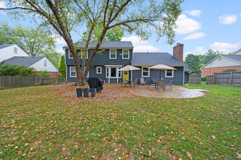 5577 Dove Ln