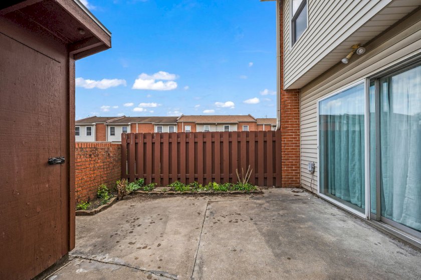 4524 Shawnray Dr Apt 19