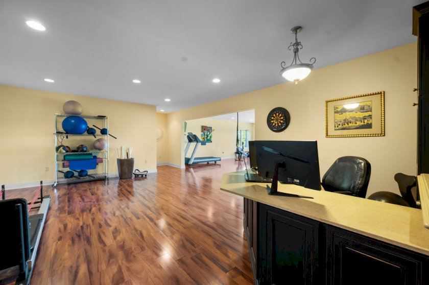 3023 Columbia Rd