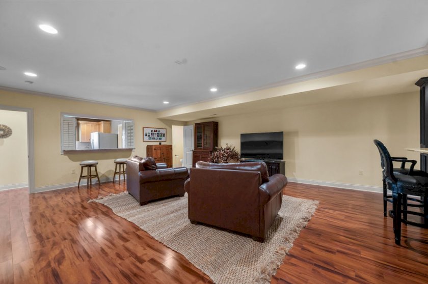 3023 Columbia Rd