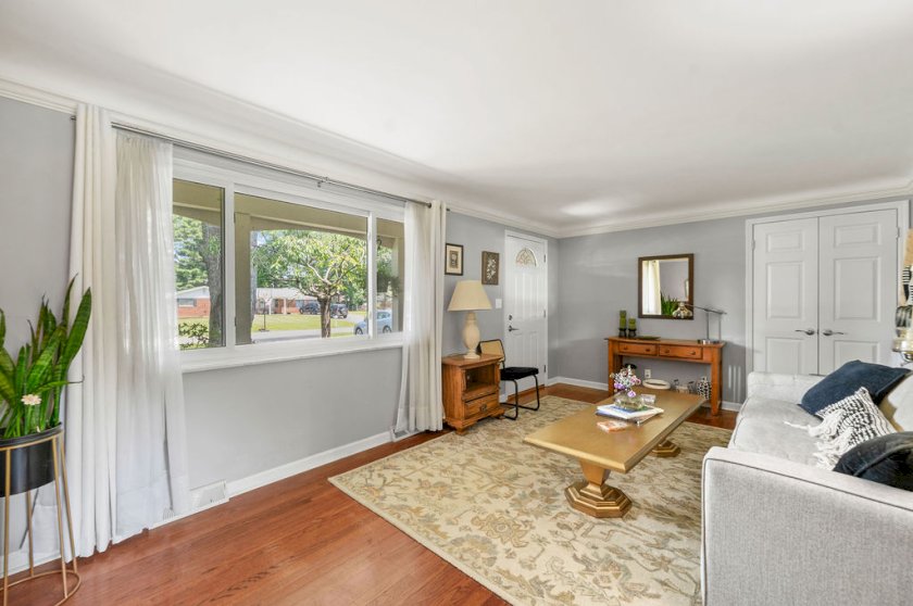 1143 Willowwood Dr