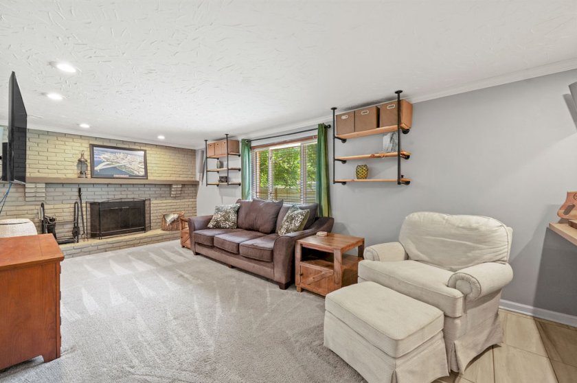 1143 Willowwood Dr