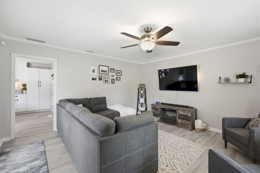 6699 Willowridge Ct