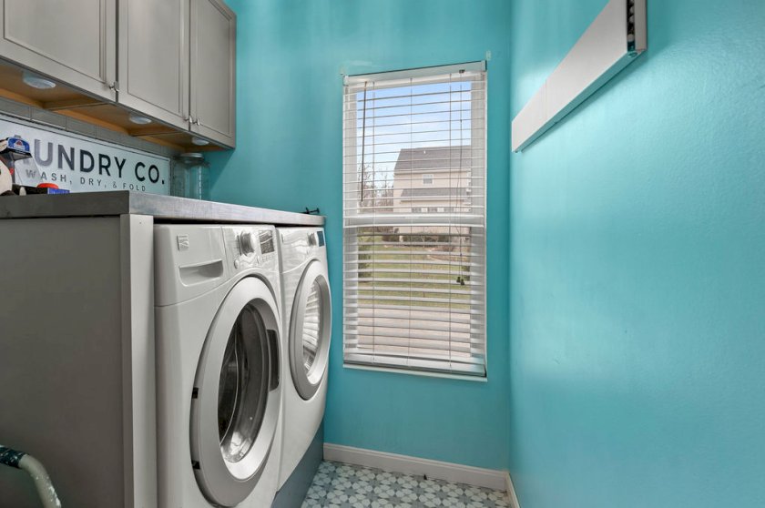 1423 Woodbury Glen Dr