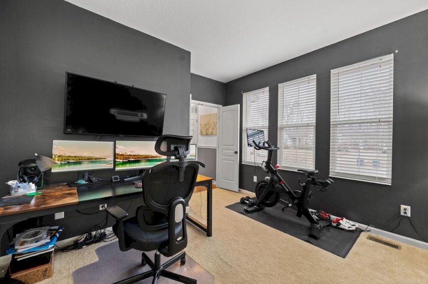 1423 Woodbury Glen Dr