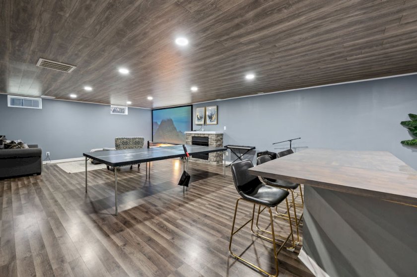 1423 Woodbury Glen Dr