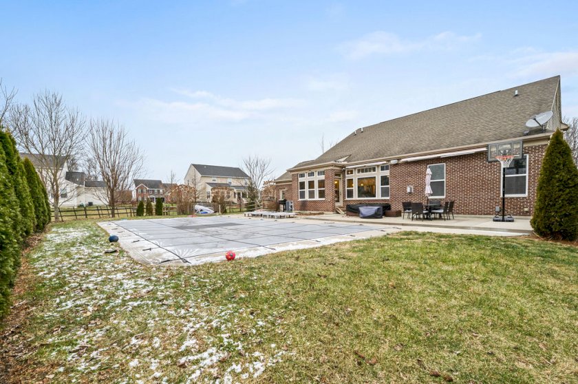 1423 Woodbury Glen Dr