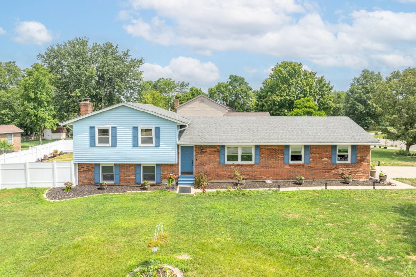 5085 Parkside Dr