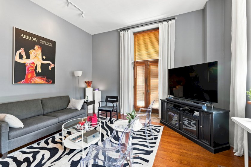 412 Liberty Hl Apt 1D