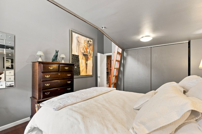 412 Liberty Hl Apt 1D