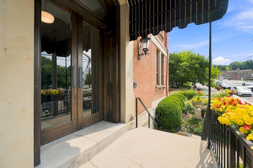 412 Liberty Hl Apt 1D