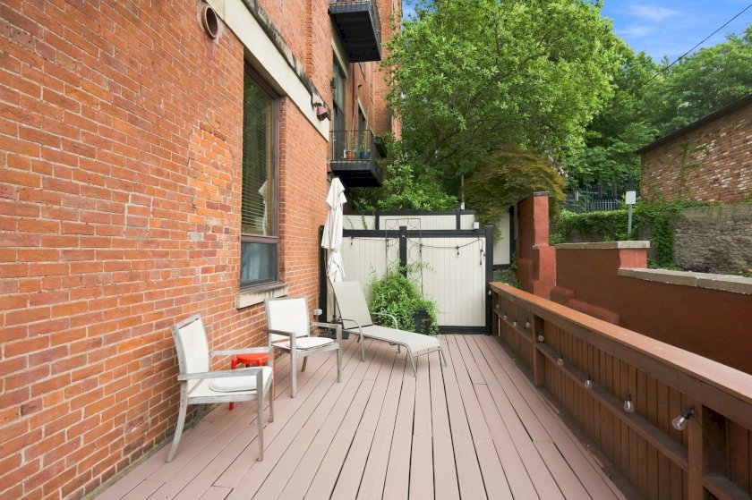 412 Liberty Hl Apt 1D