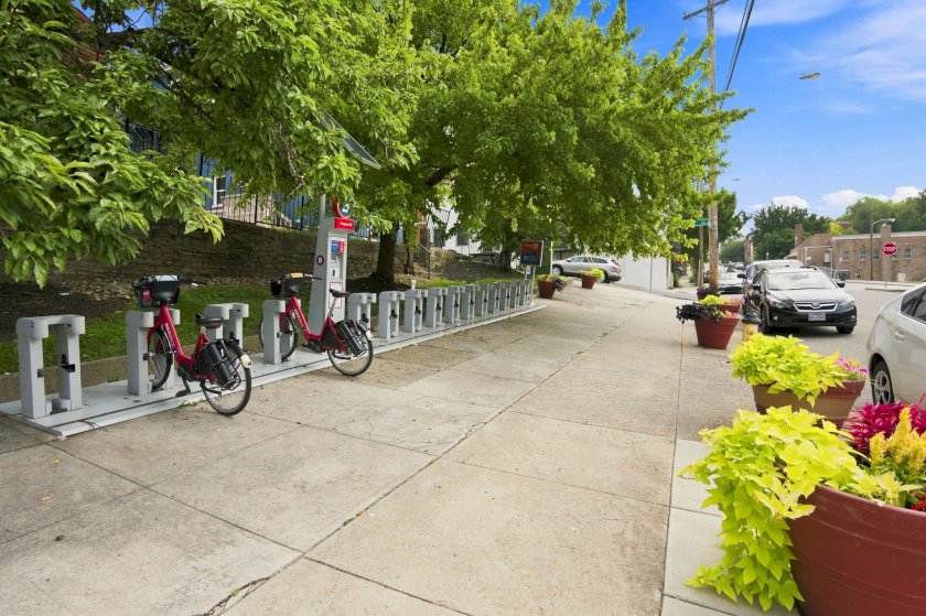 412 Liberty Hl Apt 1D