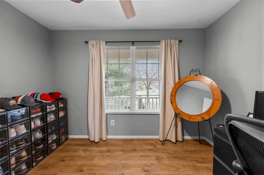 1083 Breckenridge Ln