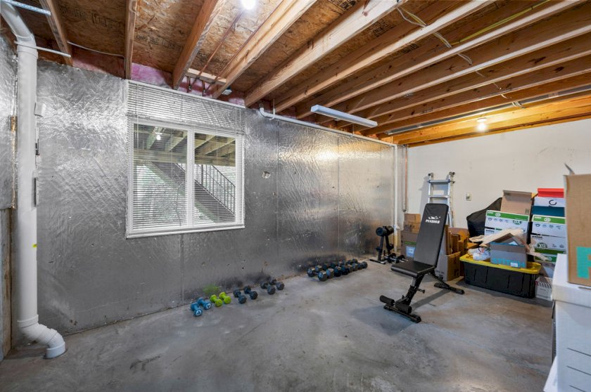 1083 Breckenridge Ln