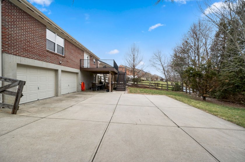 1083 Breckenridge Ln