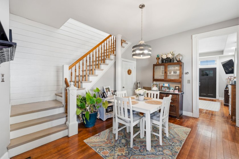 5 Retreat St