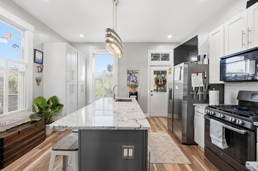 5 Retreat St