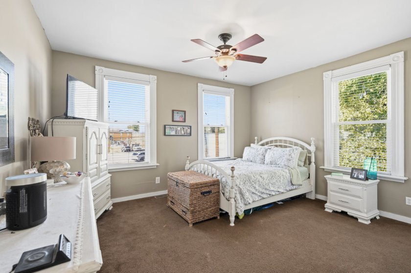 5 Retreat St