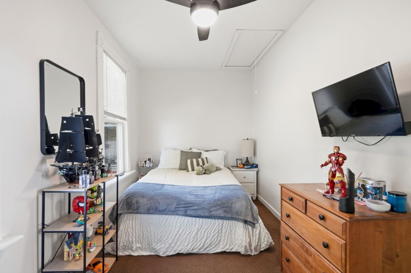 5 Retreat St