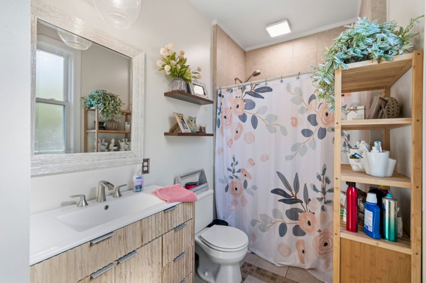 5 Retreat St