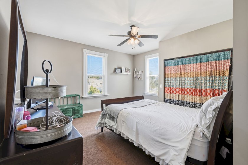 5 Retreat St