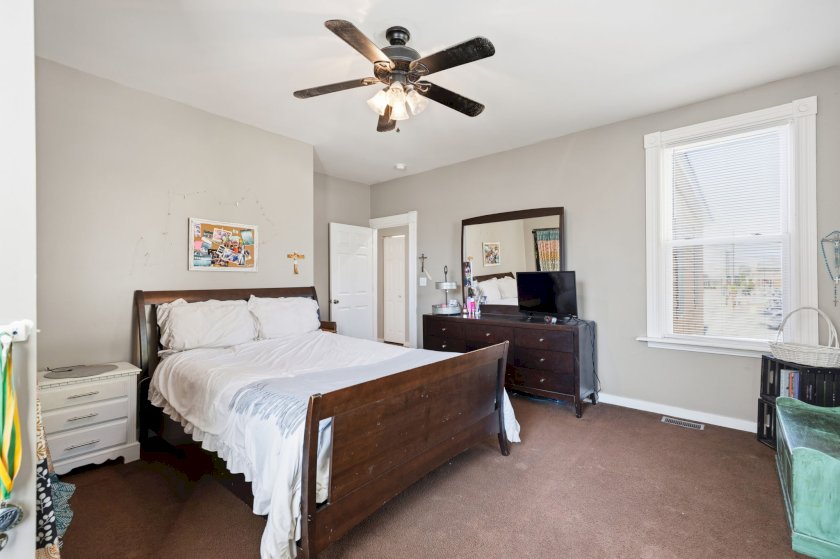 5 Retreat St