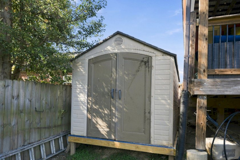5 Retreat St