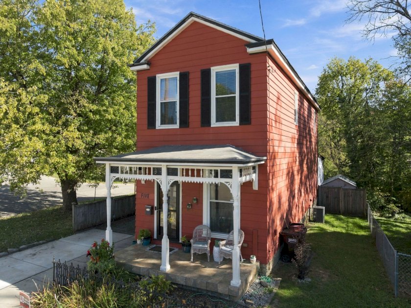 5 Retreat St